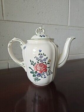 Villeroy & Boch "Alt Strassburg" Porcelain Tea Pot Germany 1950s Vintage